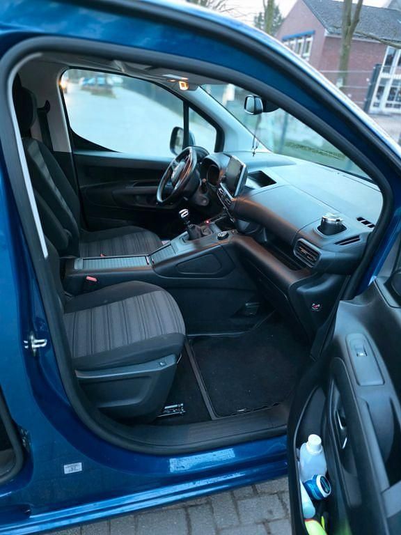 Gebraucht Opel Combo Life Edition 131 PS (96 kW) 2019 Blau Van / Kleinbus