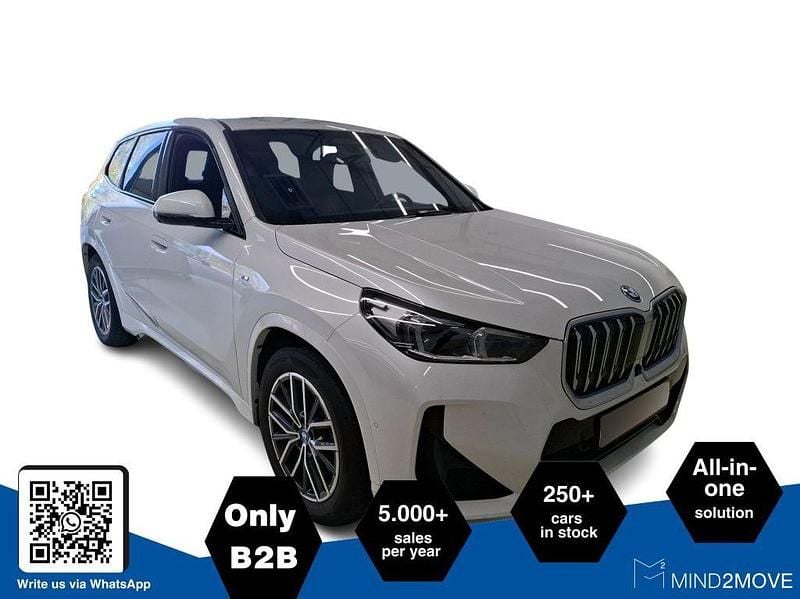 Weiß Gebraucht 2024 BMW iX1 M Sport SUV | 38.147 € (Guter Preis) - Bild 1/3