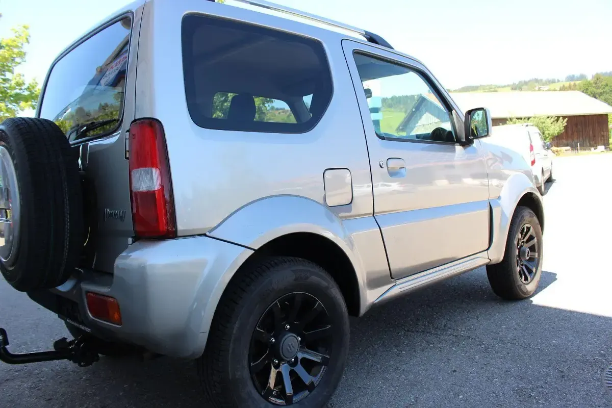 Gebraucht Suzuki Jimny Style 84 PS (61 kW) 2017 Grau SUV