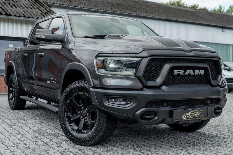 Gebraucht Dodge Ram 401 PS (294 kW) 2019 Grau Pickup