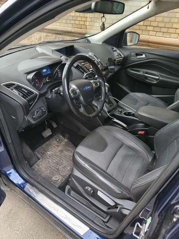 Gebraucht Ford Kuga Titanium 163 PS (119 kW) 2013 Blau SUV