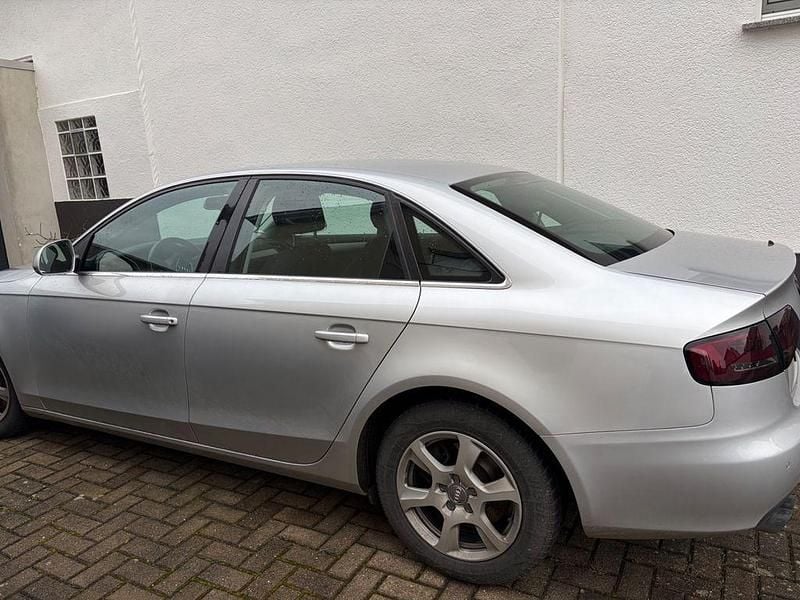 Gebraucht Audi A4 Attraction 120 PS (88 kW) 2008 Silber Limousine