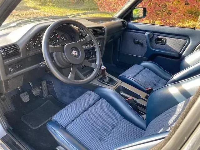 Gebraucht BMW 320 129 PS (94 kW) 1986 Silber Limousine