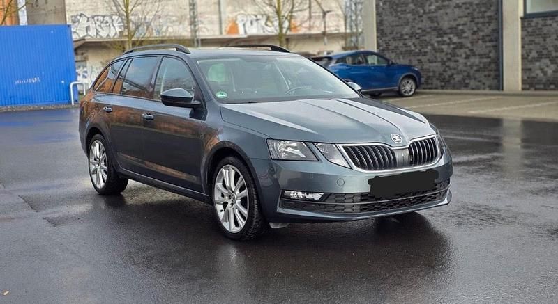 Grau Gebraucht 2019 Skoda Octavia Kombi | 10.500 € (Superpreis) - Bild 1/4