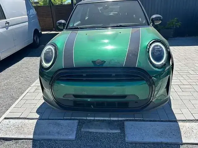 Usado Mini Cooper 136 HP (100 kW) 2023 Prateado Citadino