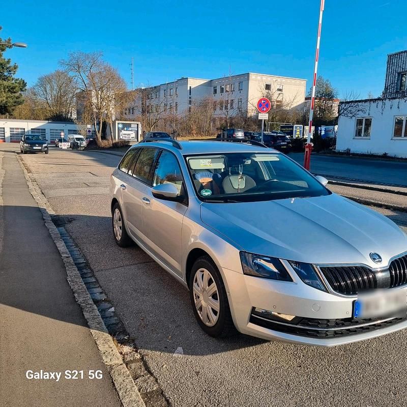 Second-hand Skoda Octavia 116 CP (85 kW) 2017 Argintiu Break