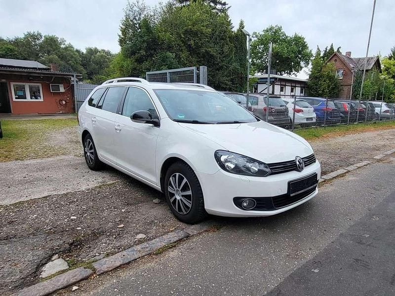 Gebraucht VW Golf VII Style 105 PS (77 kW) 2012 Weiß Kombi