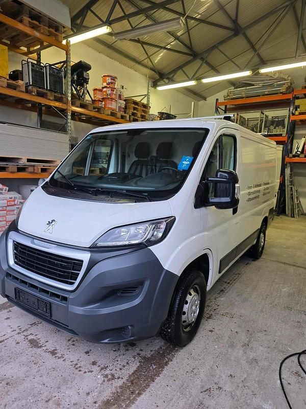 Gebraucht Peugeot Boxer 110 PS (80 kW) 2016 Weiß Van