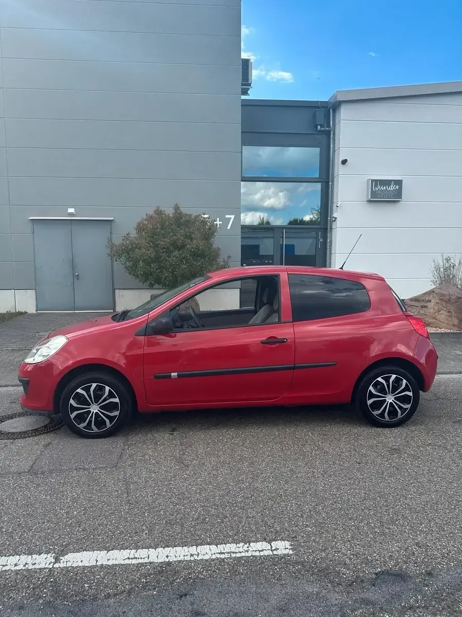 Gebraucht Renault Clio 75 PS (55 kW) 2008 Rot Kleinwagen