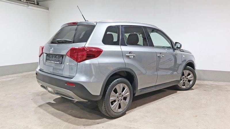 Gebraucht Suzuki Vitara Comfort 140 PS (102 kW) 2019 Grau SUV