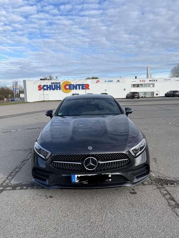 Gebraucht Mercedes CLS300 AMG line 245 PS (180 kW) 2019 Grau Coupé