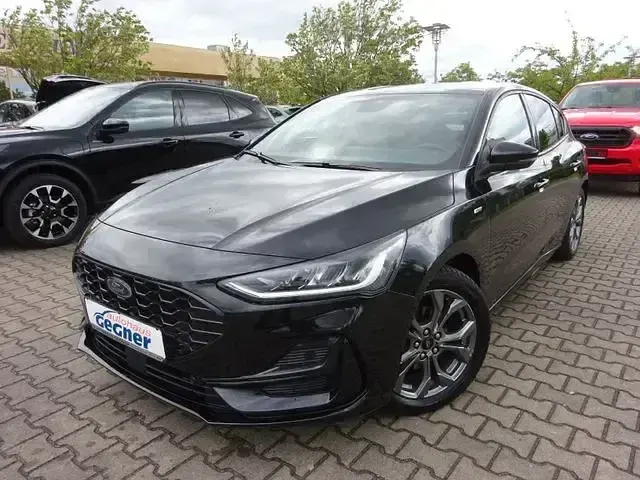 Gebraucht Ford Focus ST-Line 155 PS (114 kW) 2025 Obsidianschwarz metallic Limousine