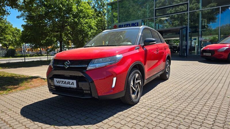 Rot Neu 2025 Suzuki Vitara Comfort+ SUV | 29.450 € (Etwas zu teuer) - Bild 1/4