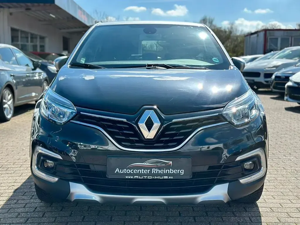 Używany Renault Captur Intens 90 KM (66 kW) 2018 Czarny SUV