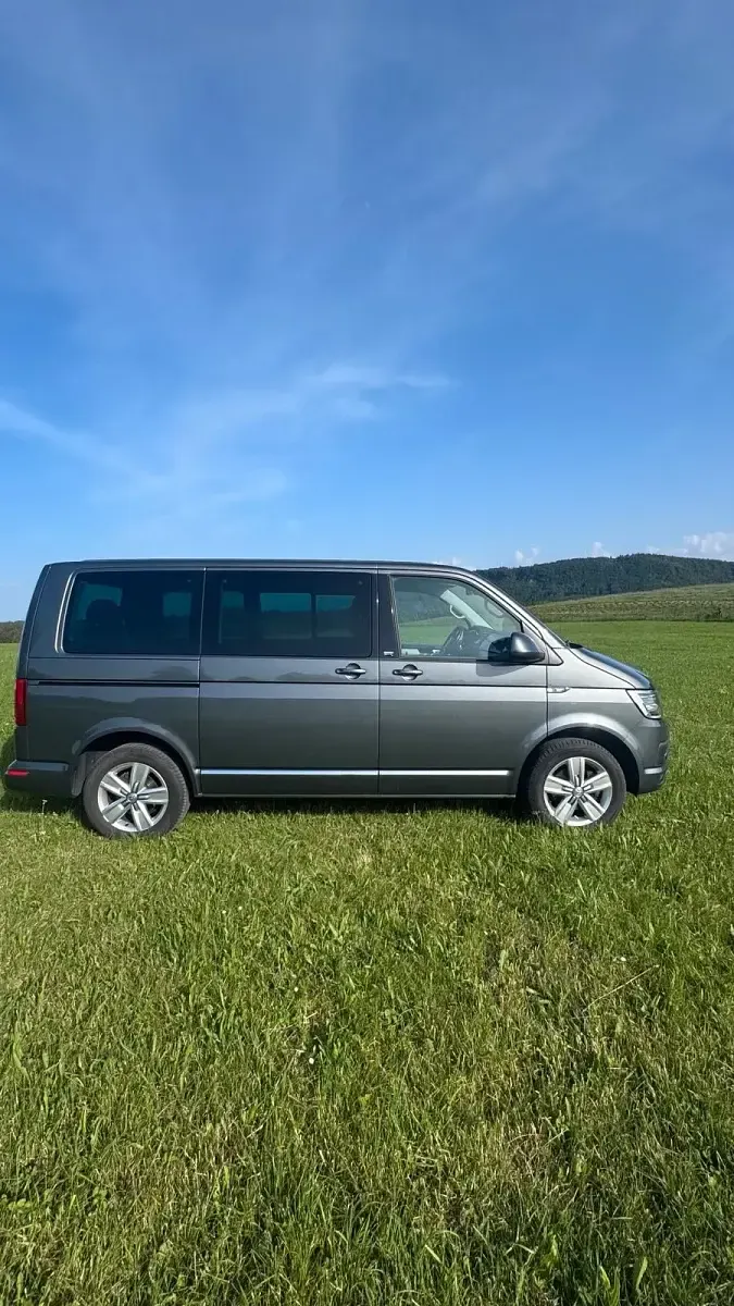 Gebraucht VW Multivan Generation Six 150 PS (110 kW) 2018 Grau Van / Kleinbus