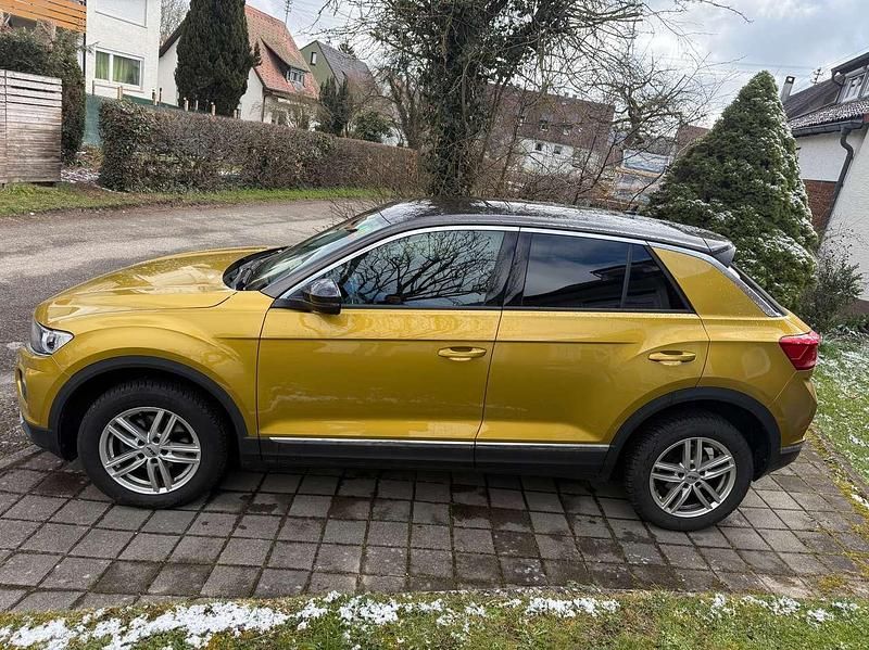 Gebraucht VW T-Roc Style 150 PS (110 kW) 2019 Kurkumagelb metallic SUV