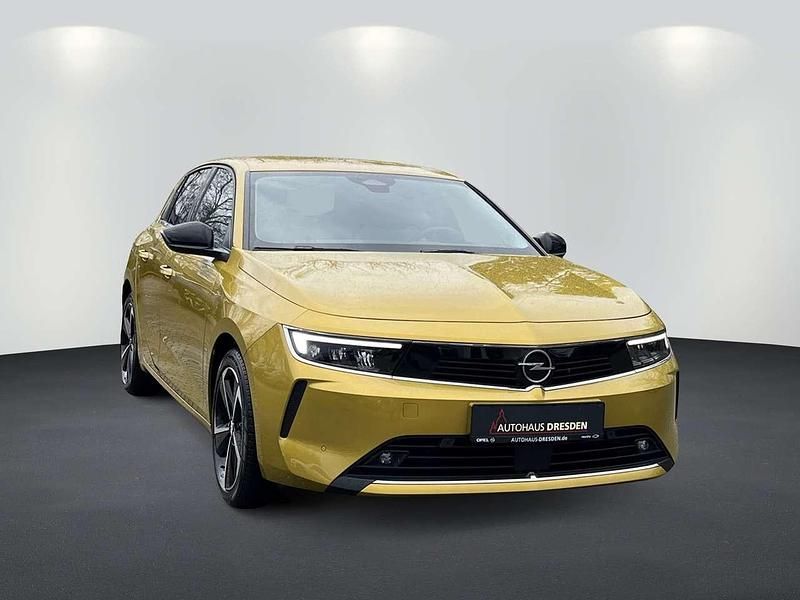 Gebraucht Opel Astra Elegance 110 PS (80 kW) 2023 Kult gelb Limousine