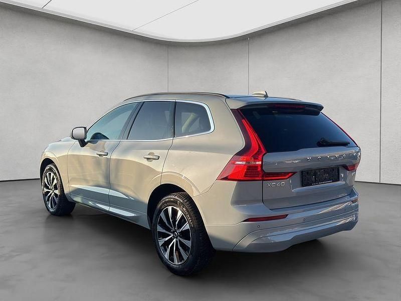 Gebraucht Volvo XC60 Core 250 PS (183 kW) 2024 Grau SUV