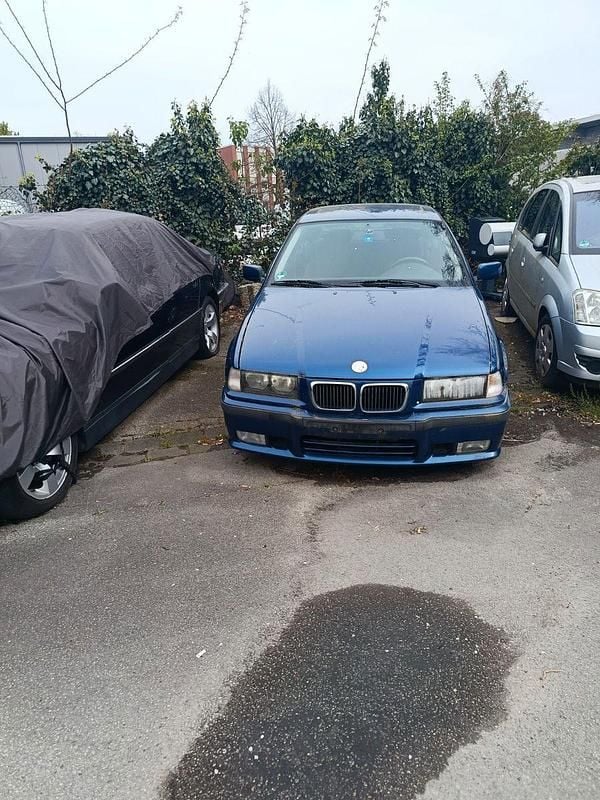 Gebraucht BMW 316 102 PS (75 kW) 1998 Blau Coupé