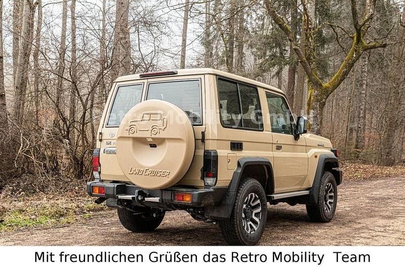 Neu Toyota Land Cruiser 228 PS (167 kW) 2025 Beige SUV