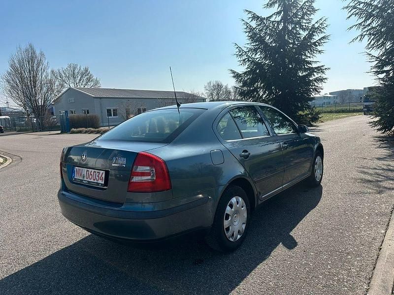 Gebraucht Skoda Octavia Ambiente 102 PS (75 kW) 2006 Grau Limousine