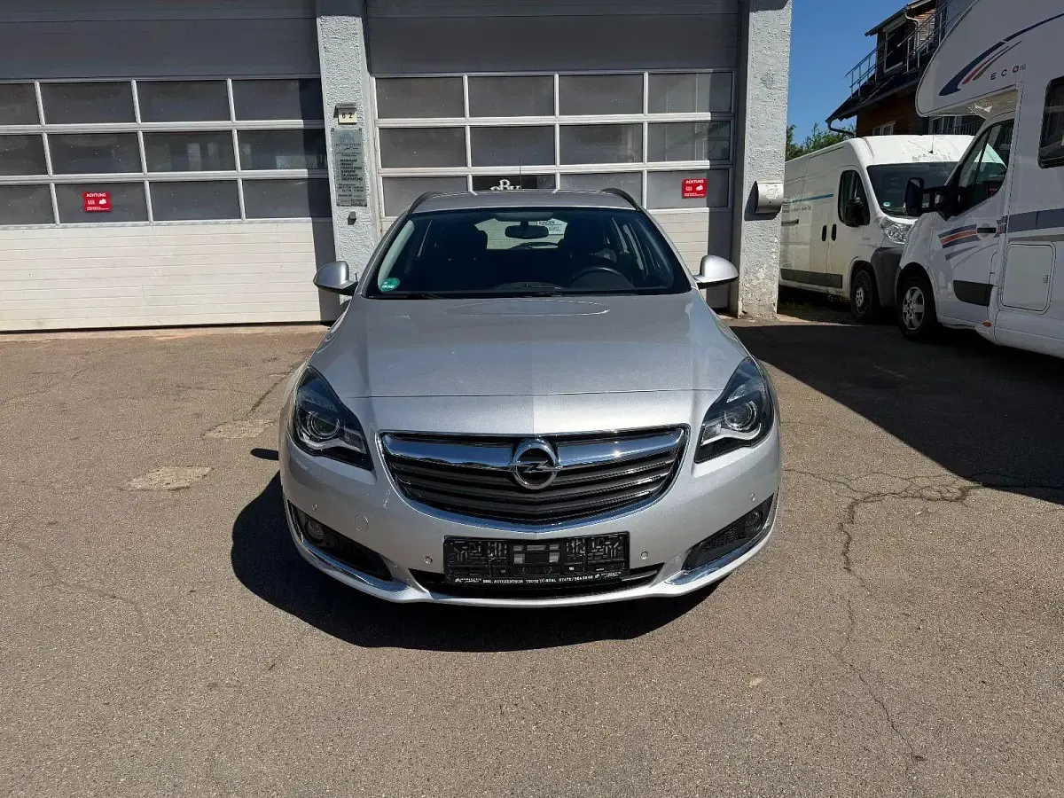 Gebraucht Opel Insignia Selection 140 PS (102 kW) 2015 Silber Kombi