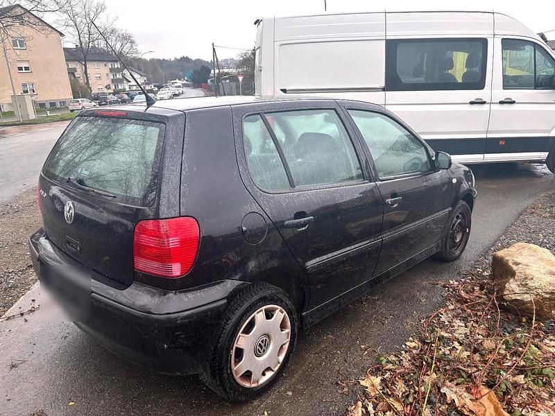 Gebraucht VW Polo 75 PS (55 kW) 2001 Schwarz Limousine