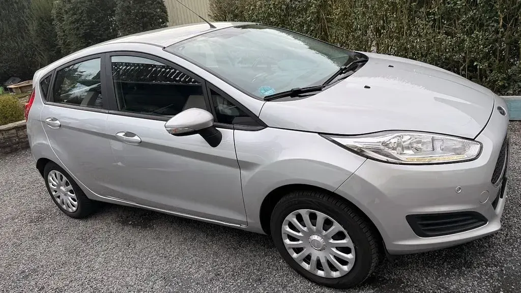 Second-hand Ford Fiesta Titanium 80 CP (58 kW) 2017 Gri Hatchback