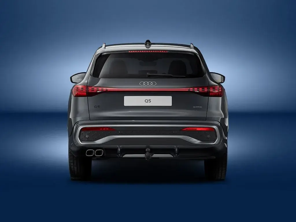 Gebraucht Audi Q5 Sport 204 PS (150 kW) 2025 Grau SUV