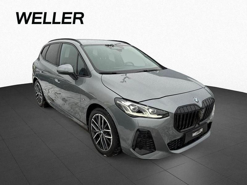 Gebraucht BMW 218 M Sport 150 PS (110 kW) 2023 Grau Van / Kleinbus