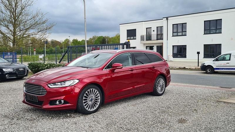 Rot Gebraucht 2015 Ford Mondeo Titanium Kombi | 9.700 € (Fairer Preis) - Bild 1/4