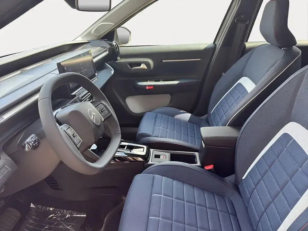 Neu Citroën C3 101 PS (74 kW) 2026 Grau SUV