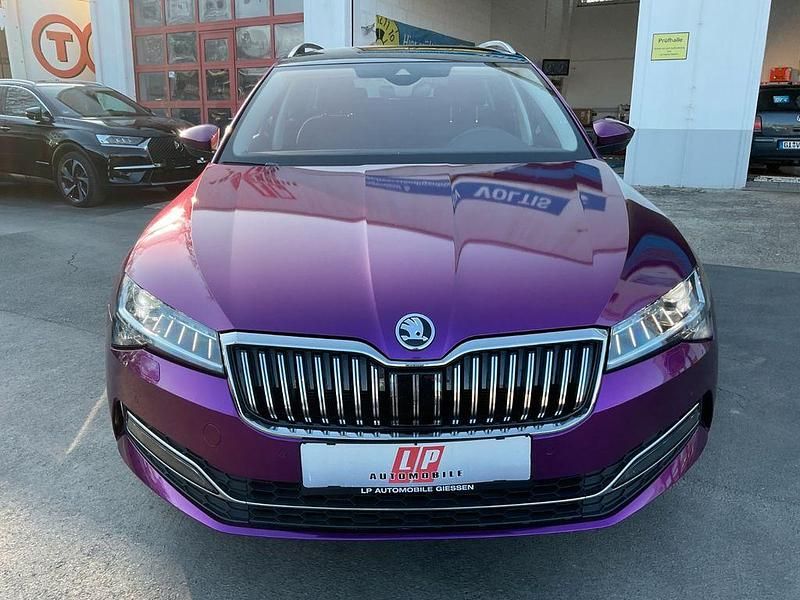 Gebraucht Skoda Superb 150 PS (110 kW) 2023 Schwarz Kombi