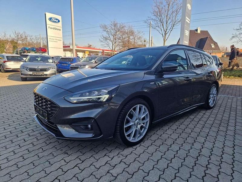 Gebraucht Ford Focus 150 PS (110 kW) 2019 Magneticgrau (metallic) Kombi