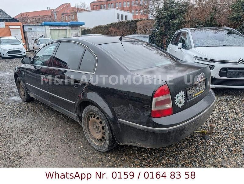 Gebraucht Skoda Superb Exclusive 140 PS (102 kW) 2008 Schwarz magic perleffekt Limousine