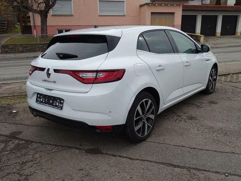 Gebraucht Renault Mégane IV Bose Edition 159 PS (116 kW) 2019 Weiß Limousine
