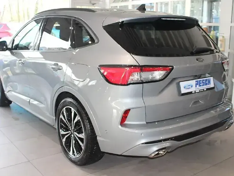 Gebraucht Ford Kuga ST-Line X 224 PS (164 kW) 2023 Grau SUV