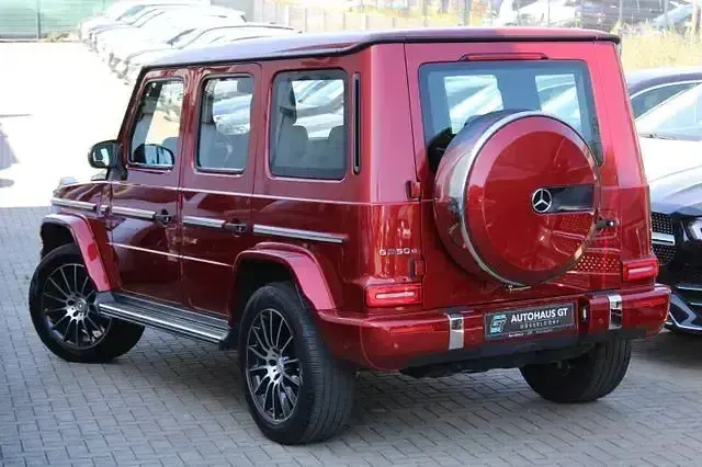 Gebraucht Mercedes G350 AMG 286 PS (210 kW) 2021 Designo hyazinthrot SUV