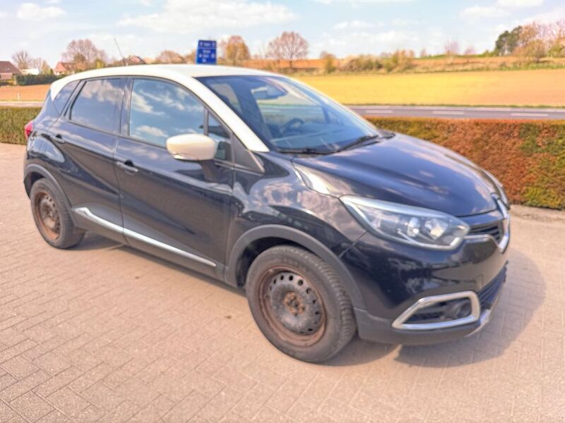 Schwarz Gebraucht 2015 Renault Captur Dynamique SUV | 6.499 € (Fairer Preis) - Bild 1/4