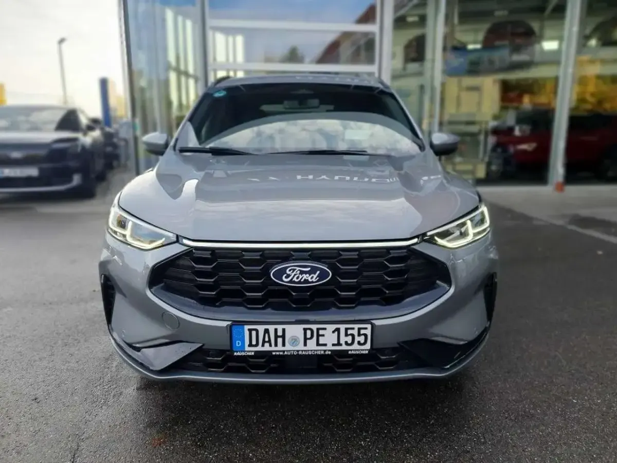 Gebraucht Ford Kuga ST-Line 182 PS (133 kW) 2025 Solar silver metallic SUV