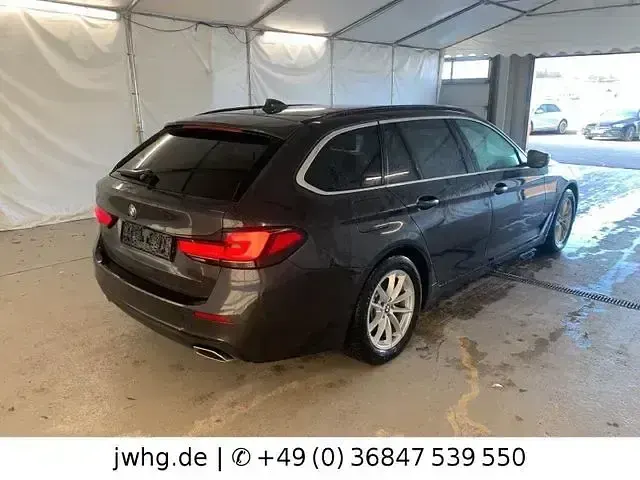 Gebraucht BMW 520 190 PS (139 kW) 2020 Grau Limousine