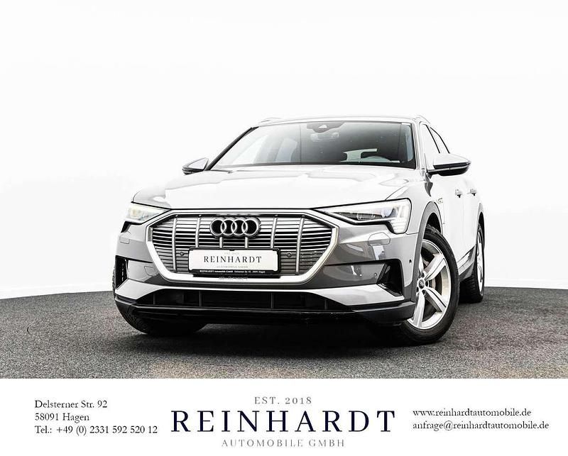 Taifungrau metallic Gebraucht 2022 Audi e-tron S-Line SUV | 26.835 € (Guter Preis) - Bild 1/3
