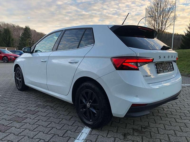 Gebraucht Skoda Fabia Monte Carlo 95 PS (69 kW) 2024 Moonweiss metallic Kleinwagen