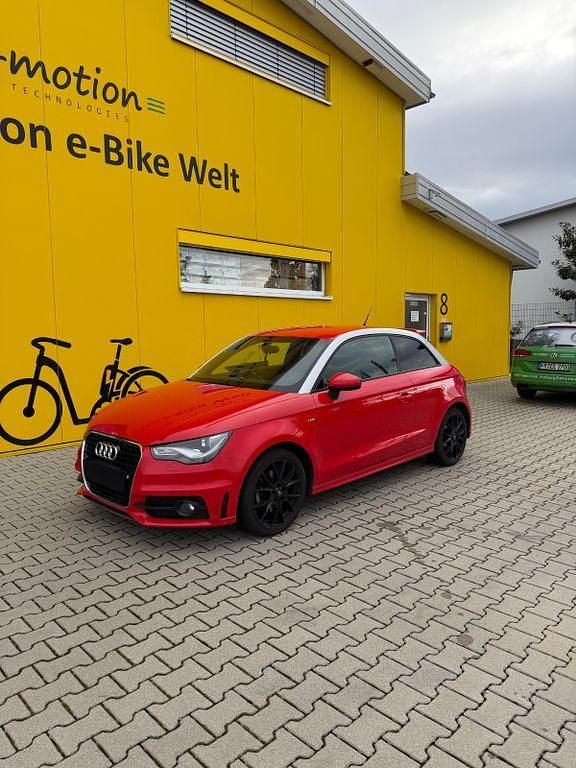 Gebraucht Audi A1 S-Line 185 PS (136 kW) 2011 Rot Kleinwagen