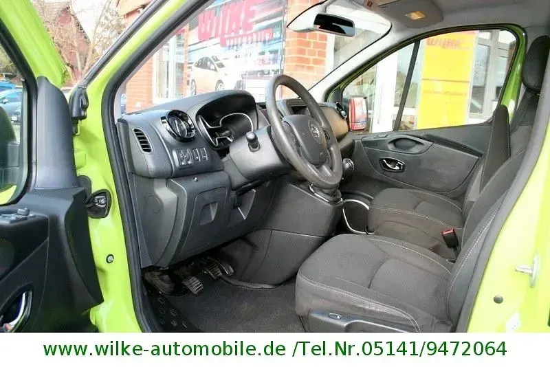 Gebraucht Opel Vivaro 125 PS (91 kW) 2017 Grün Van / Kleinbus