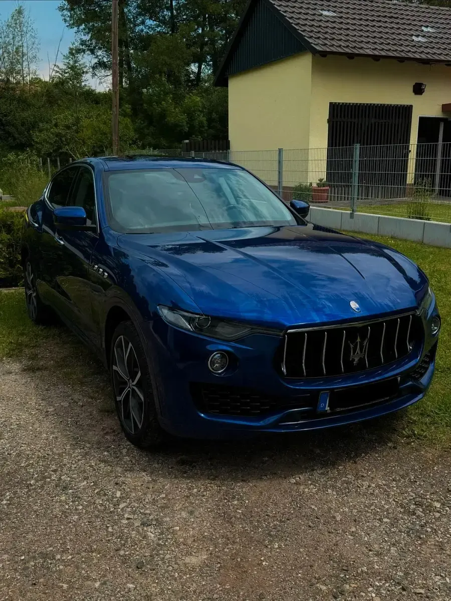 Gebraucht Maserati Levante 275 PS (202 kW) 2017 Blau SUV