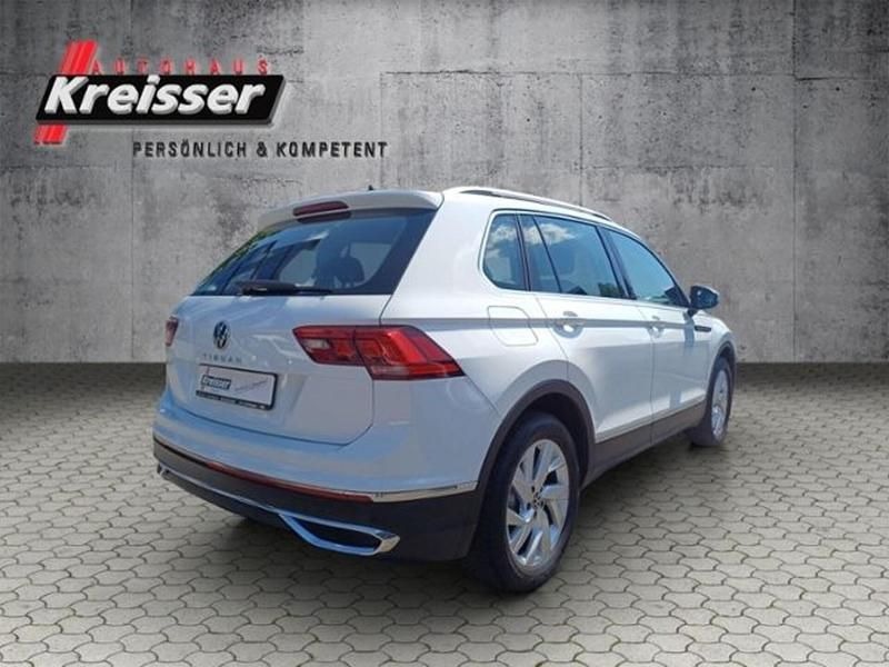 Gebraucht VW Tiguan Elegance 150 PS (110 kW) 2021 Weiß (pure white) SUV