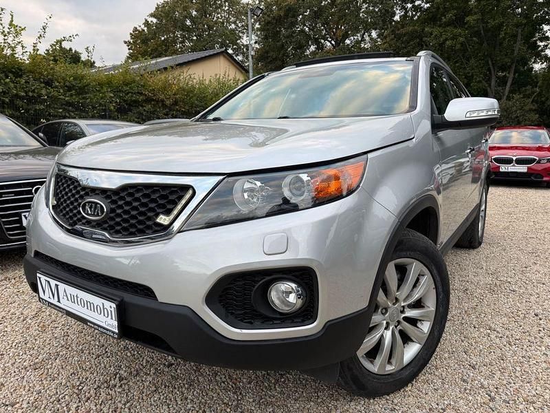 Silber Gebraucht 2012 Kia Sorento Spirit SUV | 14.990 € (Etwas zu teuer) - Bild 1/4