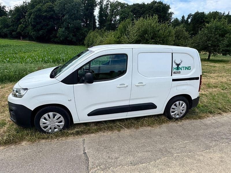 Gebraucht Citroën Berlingo 131 PS (96 kW) 2019 Weiß Van / Kleinbus
