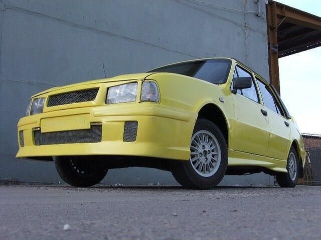 Second-hand Skoda 105 46 CP (33 kW) 1981 Galben Berlinǎ